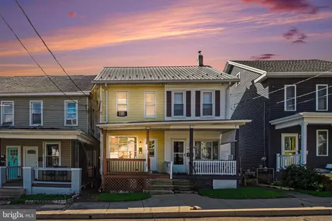 406 E Wiconisco Ave, Tower City, PA 17980