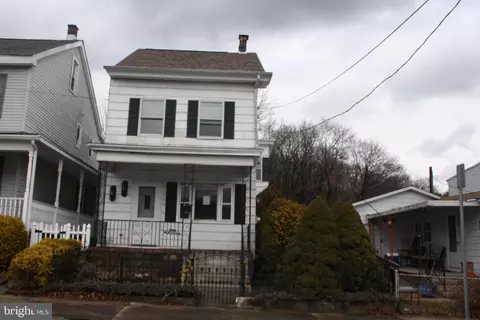 1211 Race St, Ashland, PA 17921