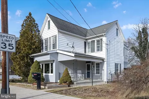64 S Schuylkill St, Cressona, PA 17929