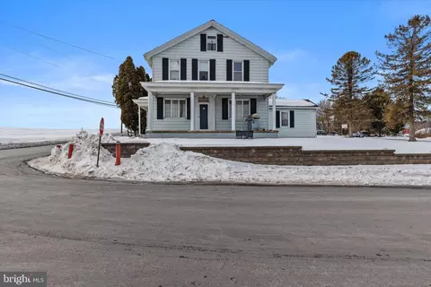 501 Valley Rd, Tamaqua, PA 18252
