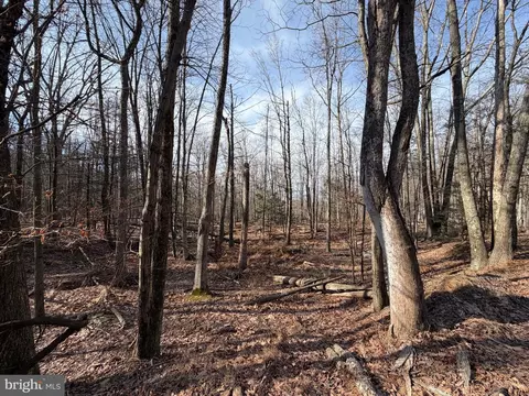 651 Aspen Dr, Zion Grove, PA 17985