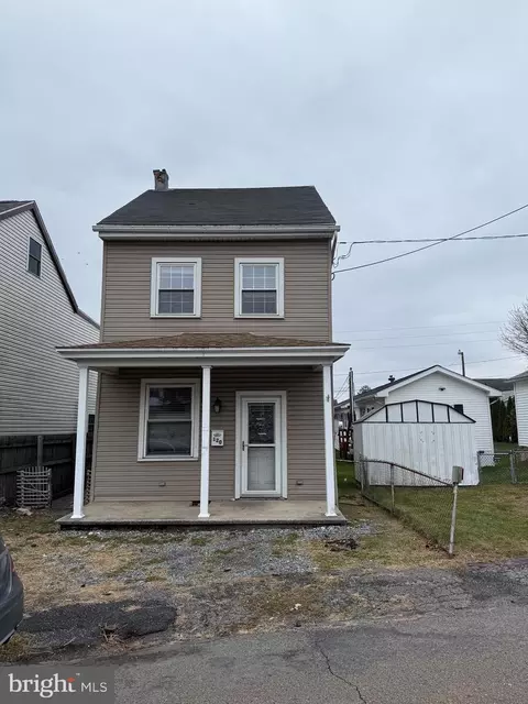 120 S Middle St, Frackville, PA 17931