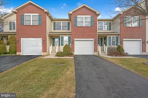 103 Lantern Green Way, Orwigsburg, PA 17961