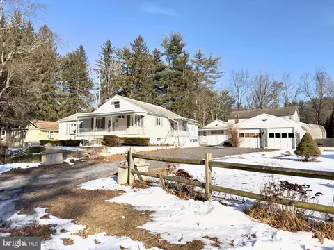 208 Maple Blvd, Orwigsburg, PA 17961