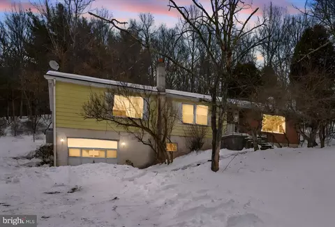 283 Pleasant Valley Rd, New Ringgold, PA 17960