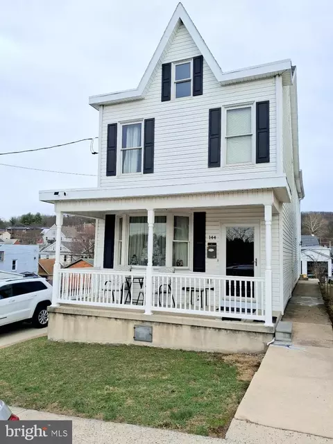 144 Pennsylvania Ave, Schuylkill Haven, PA 17972