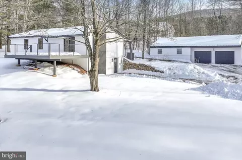 332 Wild Turkey Ln, New Ringgold, PA 17960