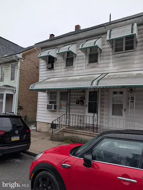118 Pitt St, Tamaqua, PA 18252
