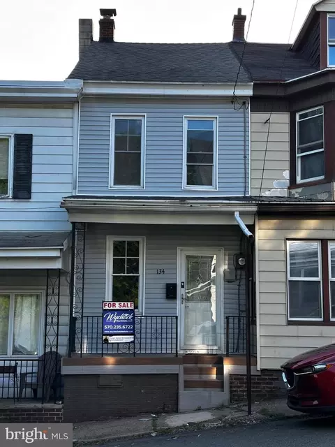 134 S White St, Shenandoah, PA 17976