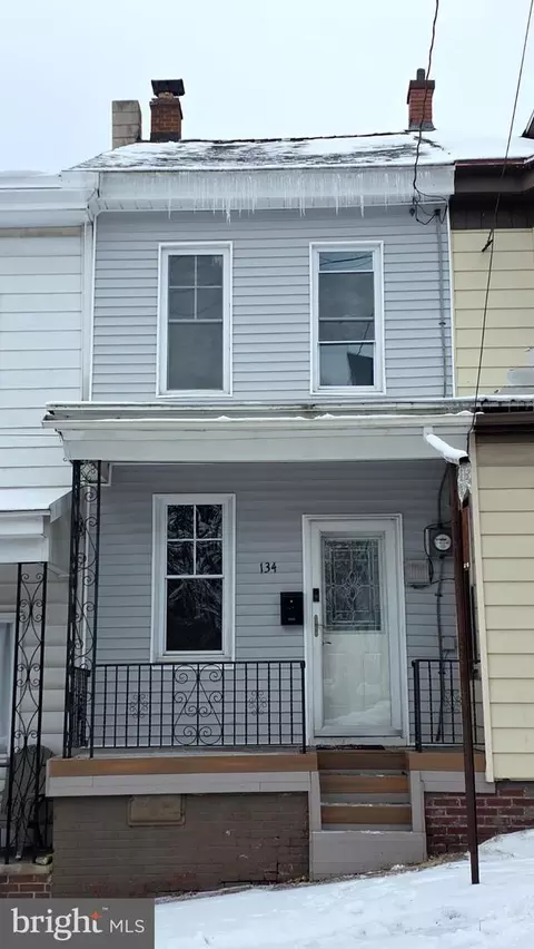 134 S White St, Shenandoah, PA 17976