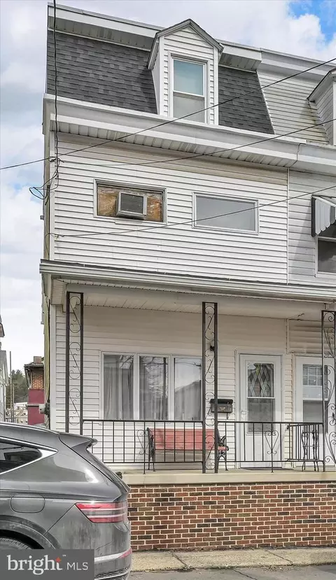 412 Carbon St, Minersville, PA 17954