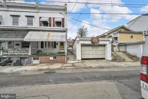 606-604 Fairview St, Pottsville, PA 17901
