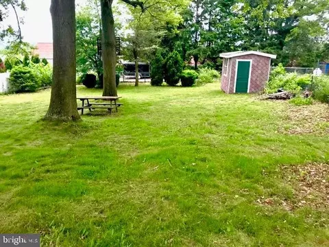 N Wylam Street, Frackville, PA 17931