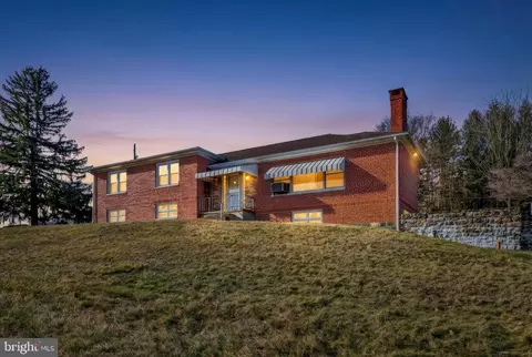 100 High St, Pine Grove, PA 17963
