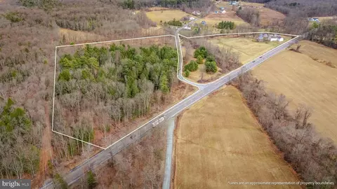 30 Lime Kiln Rd, Andreas, PA 18211