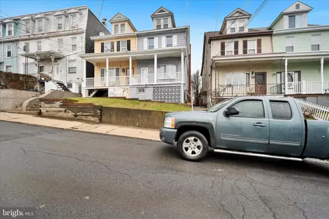 320 Spring Garden St, Pottsville, PA 17901