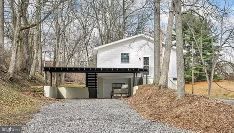 1024 Pine St, Pottsville, PA 17901