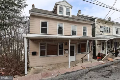 128 30 Spruce St, Minersville, PA 17954