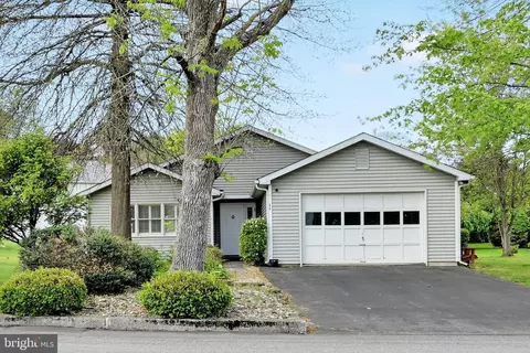 616 Lee St, Orwigsburg, PA 17961