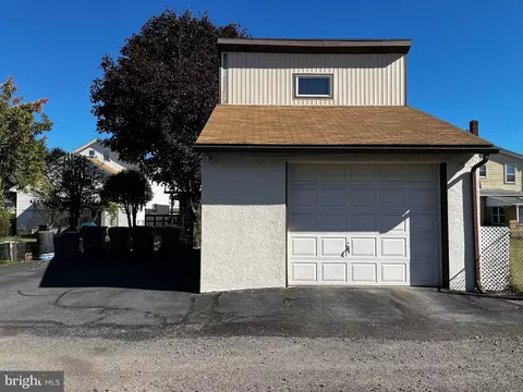 110 E 112 E Grant St, Mcadoo, PA 18237 photo 5