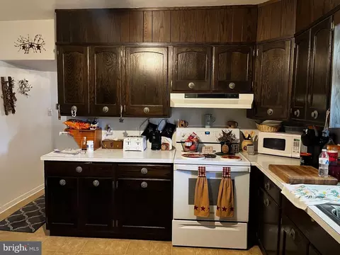 110 E 112 E Grant St, Mcadoo, PA 18237 photo 10