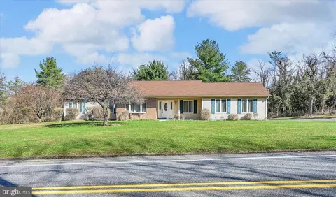 1039 Summer Hill Rd, Auburn, PA 17922