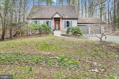 2504 2503 Wagon Wheel Dr, Auburn, PA 17922