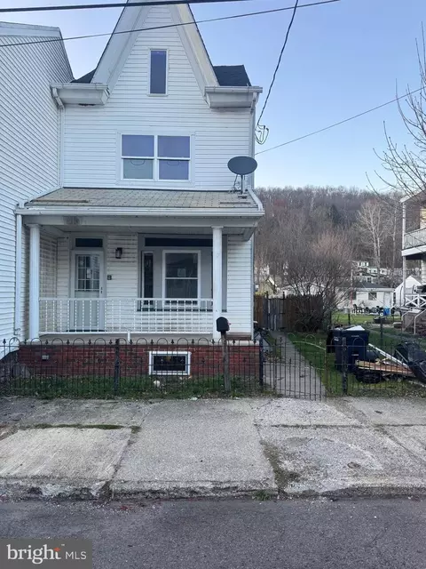 204 E B St, Girardville, PA 17935