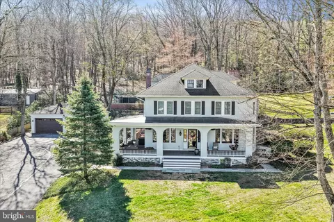 1801 Oak Rd, Pottsville, PA 17901