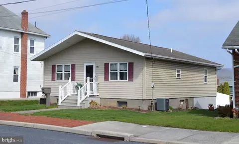 72 Schuylkill St, Cressona, PA 17929