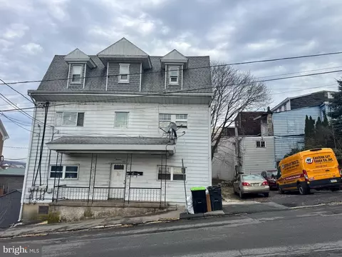 14 N 2nd St, Girardville, PA 17935