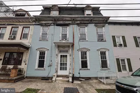 125 S 3rd St, Minersville, PA 17954