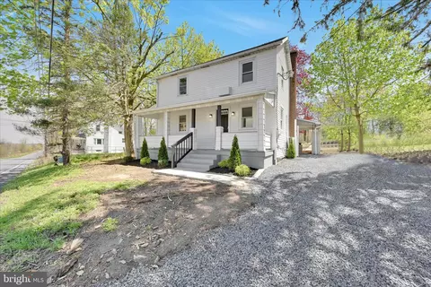 9 2nd St, Tremont, PA 17981