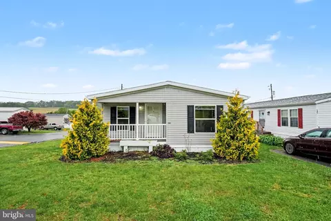 13 C Frieden Mnr, Schuylkill Haven, PA 17972