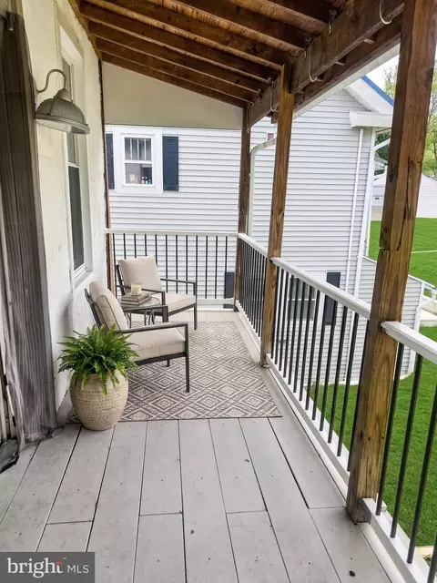 1241 E Grand Ave, Tower City, PA 17980