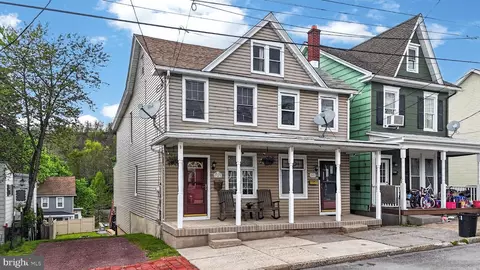 347 E Union St, Tamaqua, PA 18252