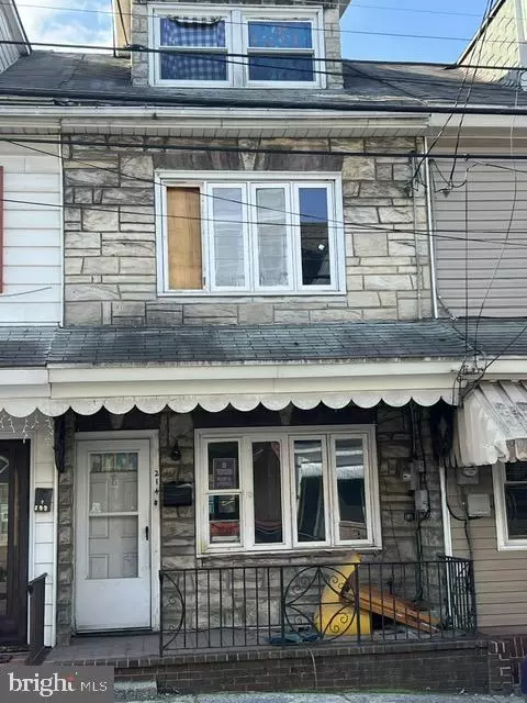 214 W Coal St, Shenandoah, PA 17976