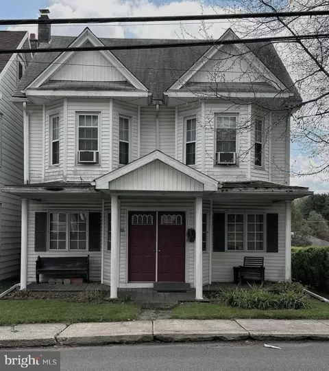 310 W Main St, Ringtown, PA 17967