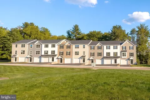 210 Pine Crest Village Dr #LOT 10, Pine Grove, PA 17963