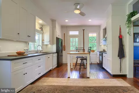 Kitchen - 144 Main Rd, Pitman, PA 17964 photo 2 of 3