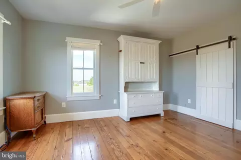Bedroom - 144 Main Rd, Pitman, PA 17964 photo 6 of 8