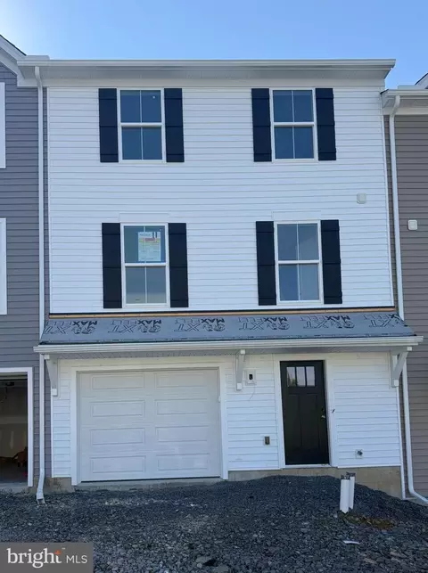 211 Pine Crest Village Dr #LOT 11, Pine Grove, PA 17963