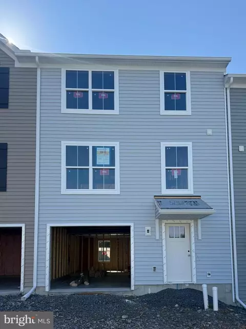 213 Pine Crest Village Dr #LOT 13, Pine Grove, PA 17963
