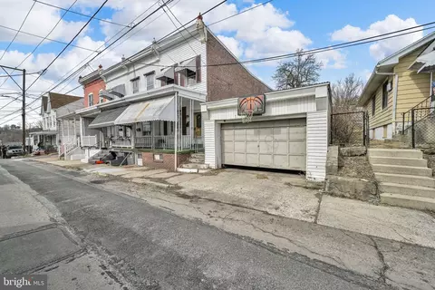604 Fairview St, Pottsville, PA 17901