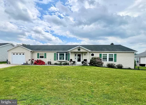 344 Tow Path Ln, Pine Grove, PA 17963