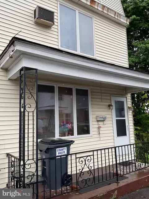 127 N Nice St, Frackville, PA 17931