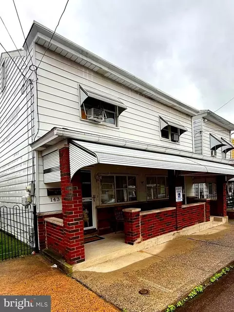 141-143 N Mill St, Saint Clair, PA 17970
