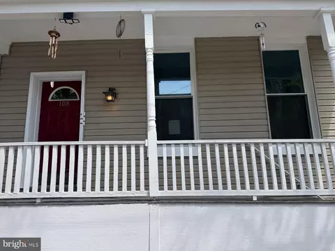 108 N George St, Pottsville, PA 17901