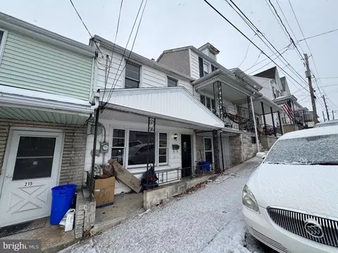 217 S South St, Minersville, PA 17954