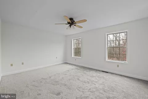 Bedroom - 2 Pinewood Cir, Hazleton, PA 18202 photo 2 of 6